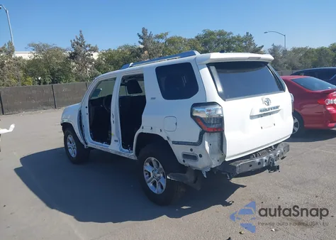 2016 Toyota 4Runner Sr5 z USA, uszkodzony, nr VIN JTEZU5JR2G5119943